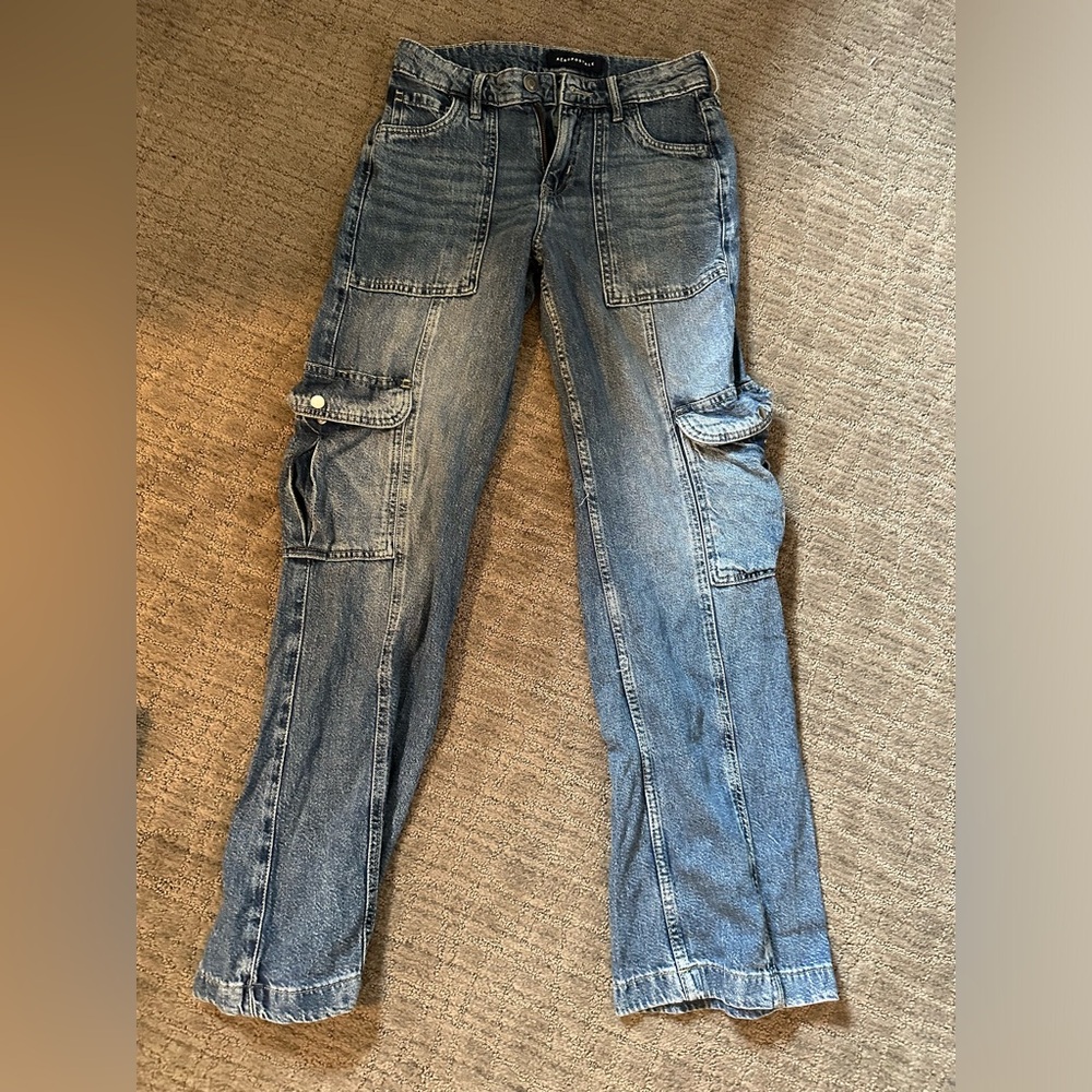 Like New Low Waist Baggy Aeropostale Cargo Jeans